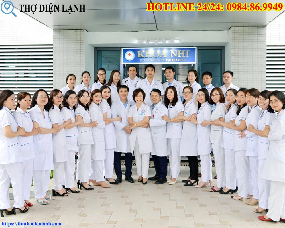 Đội ngũ chuyên gia và bác sĩ chuyên môn cao tận tâm với người bệnh