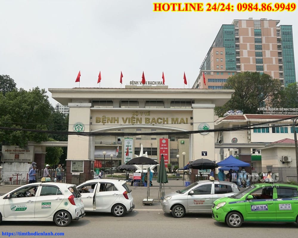 Cổng chính bệnh viện bạch mai Cổng số 1 (78 Giải Phóng)