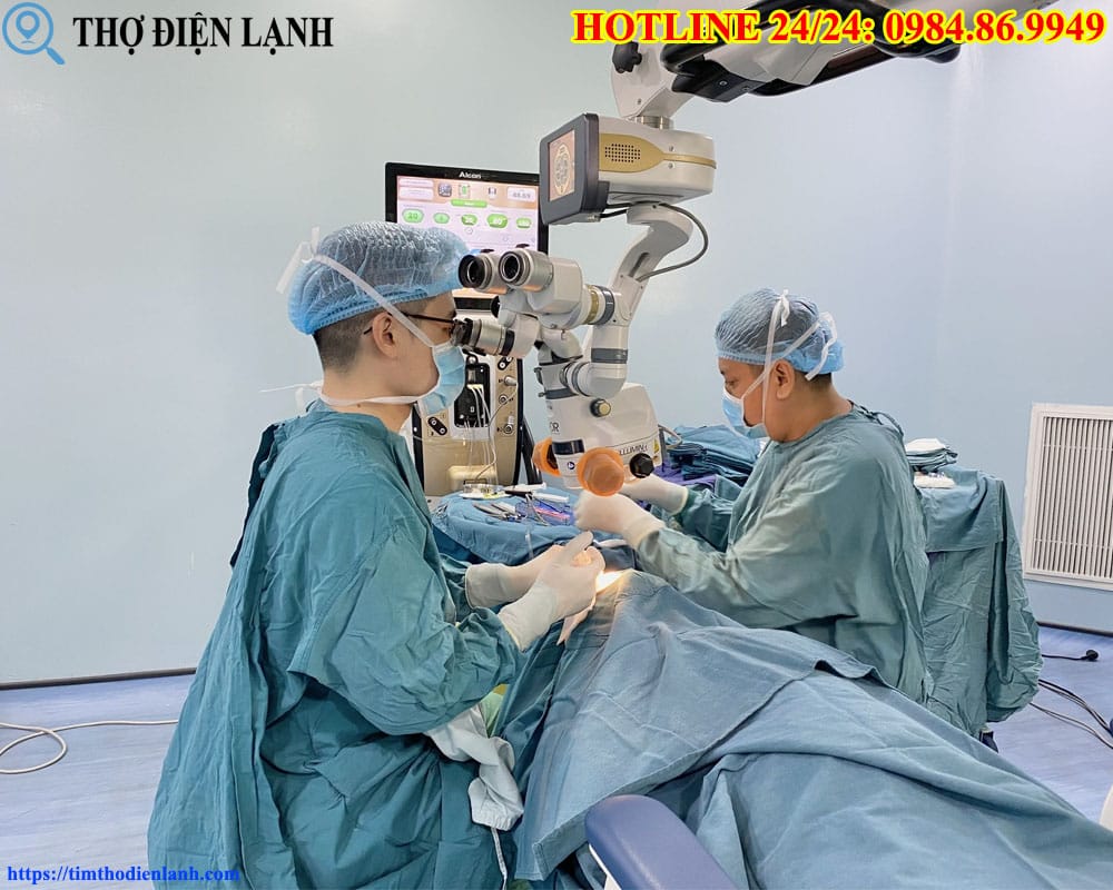Mổ cườm khô bằng phương pháp Phaco