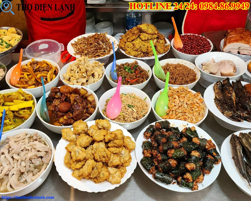 Quán cơm bình dân ở 19 tôn thất tùng gần Bệnh viện Đại học Y