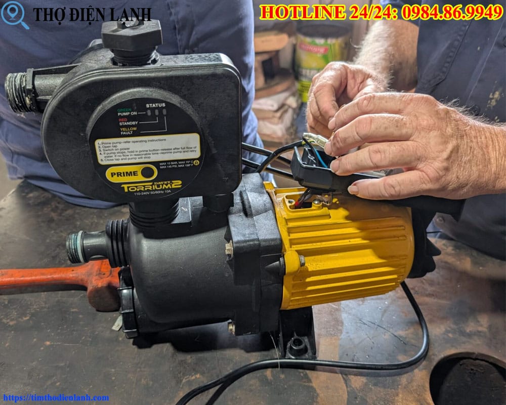 Sửa Máy bơm nóng bất thường