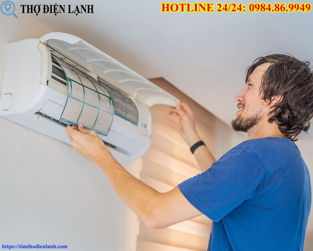 Máy Lạnh Sharp Bị Chảy Nước