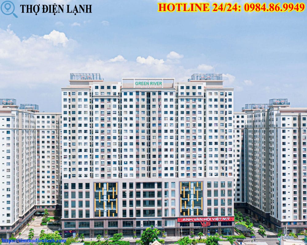 Review Green River Quận 8