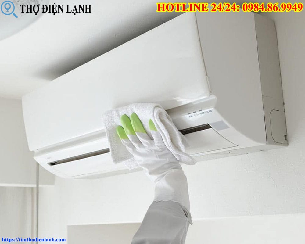 5 Dấu Hiệu Cảnh Báo Cần Bảo Dưỡng Điều Hòa Reetech Ngay Lập Tức