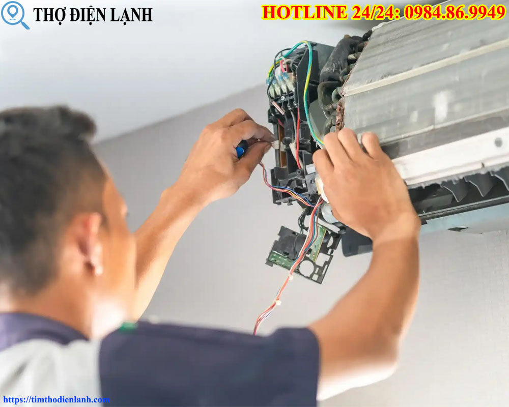 Điều hòa nháy đèn timer có phải do hết gas