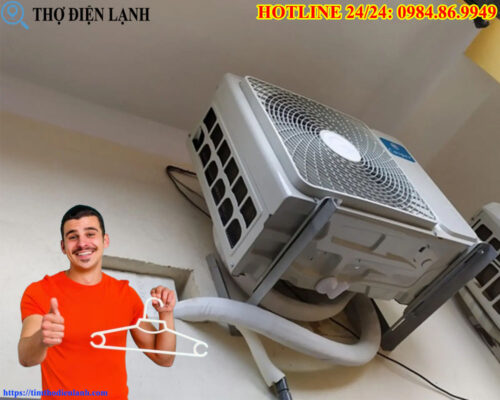 Thông Tắc Ống Thoát Nước Điều Hòa Bằng Móc Áo