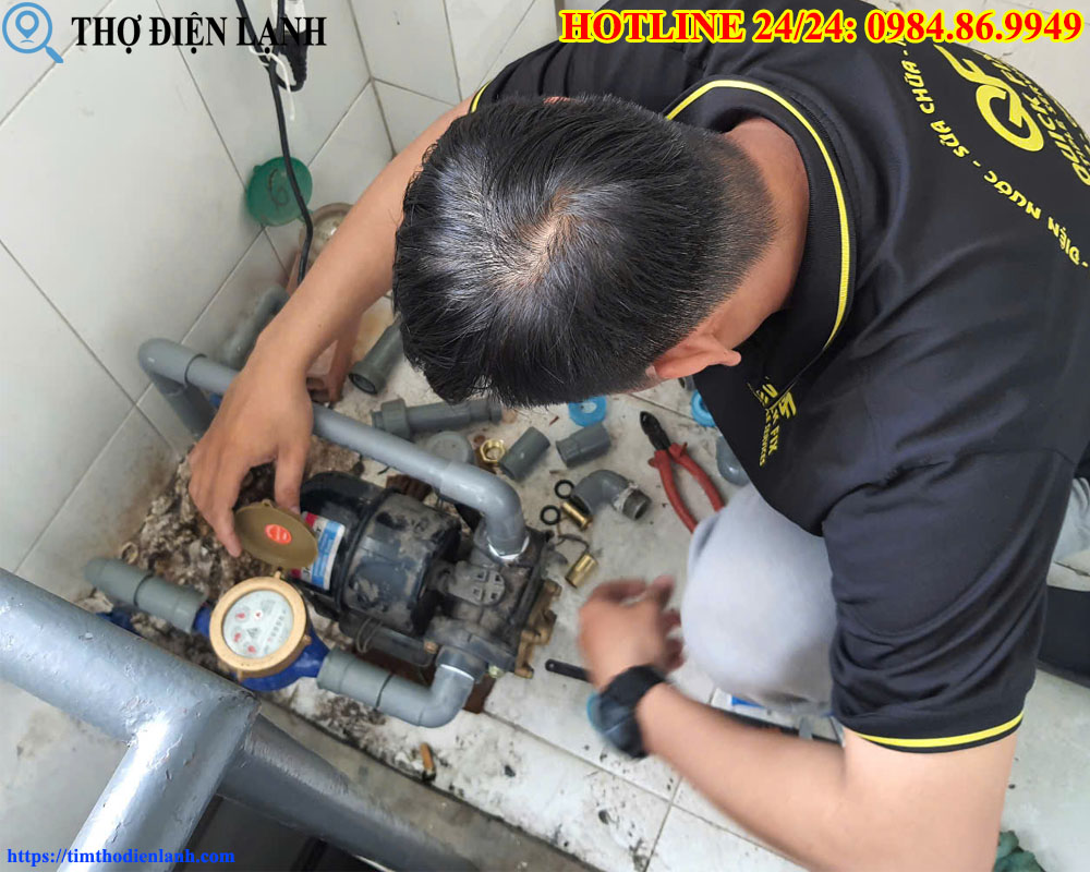 Thợ Sửa Máy Bơm Nước