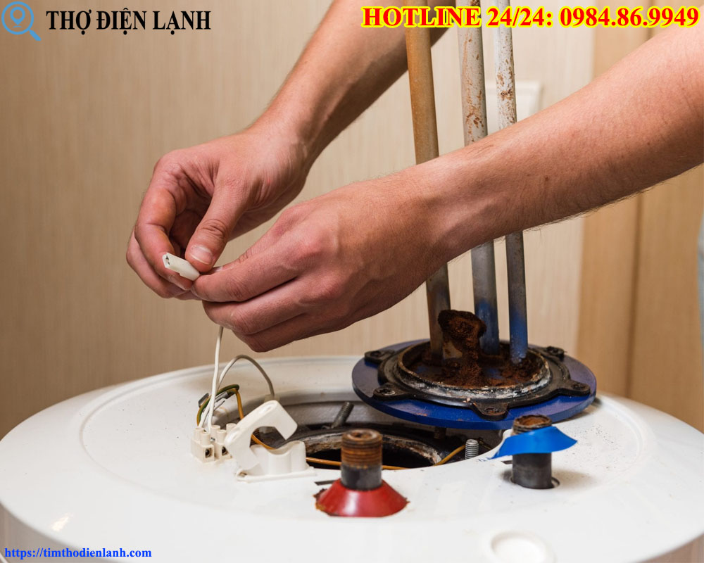 VỆ SINH BÌNH NÓNG LẠNH TẠI NHÀ