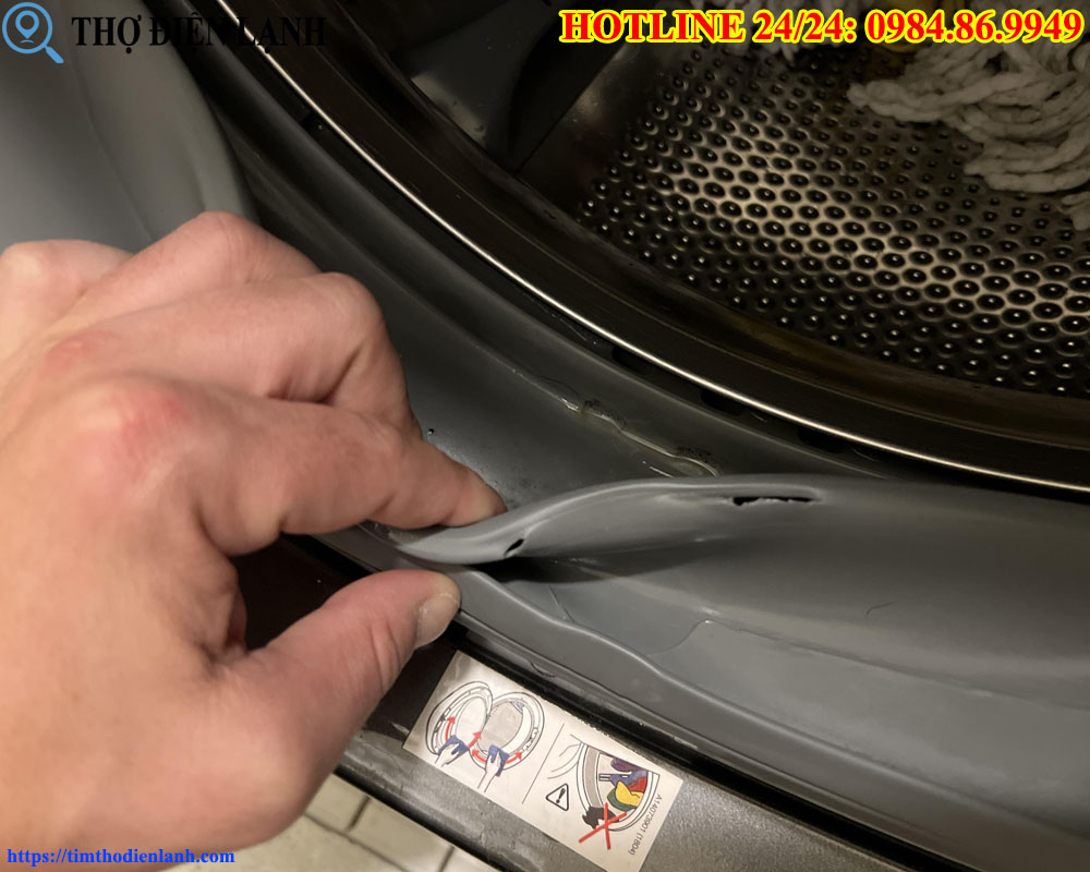 Gioăng Cao Su Máy Giặt Cửa Ngang Bị Rách