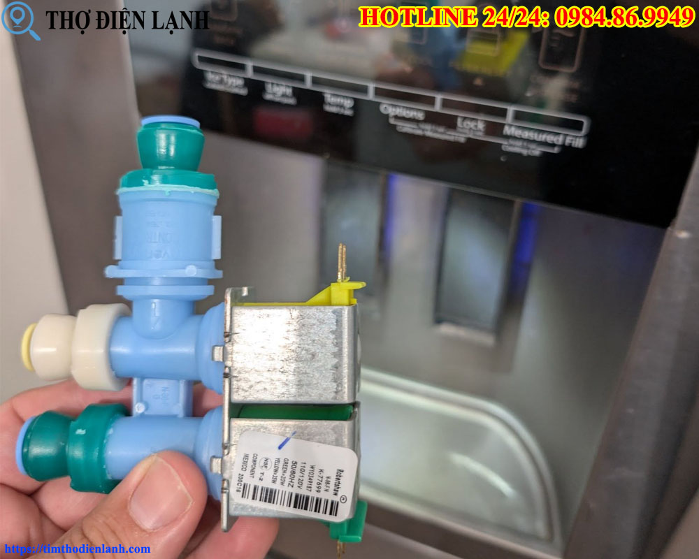 Tủ Lạnh Không Bơm Nước Làm Đá